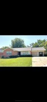 15185 McDonald Dr in Garland, TX - Building Photo