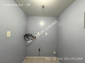 14 Bergen Ave in Jersey City, NJ - Building Photo - Building Photo