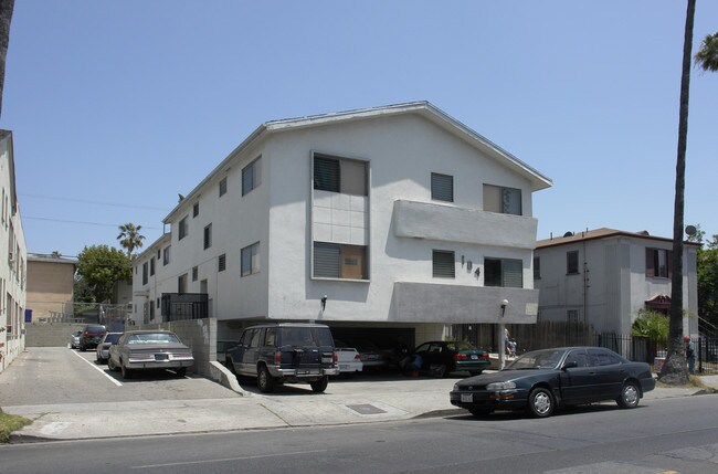 104 N Normandie Ave in Los Angeles, CA - Building Photo - Building Photo