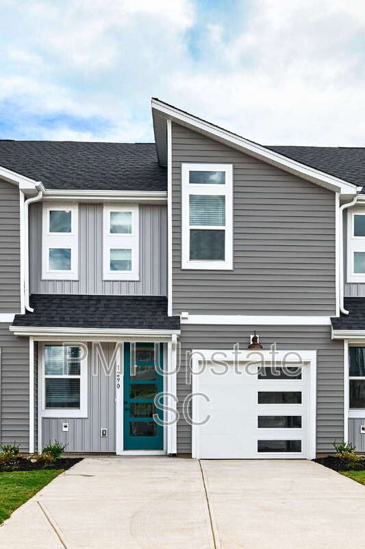 property at 1290 Westgate Vlg Dr