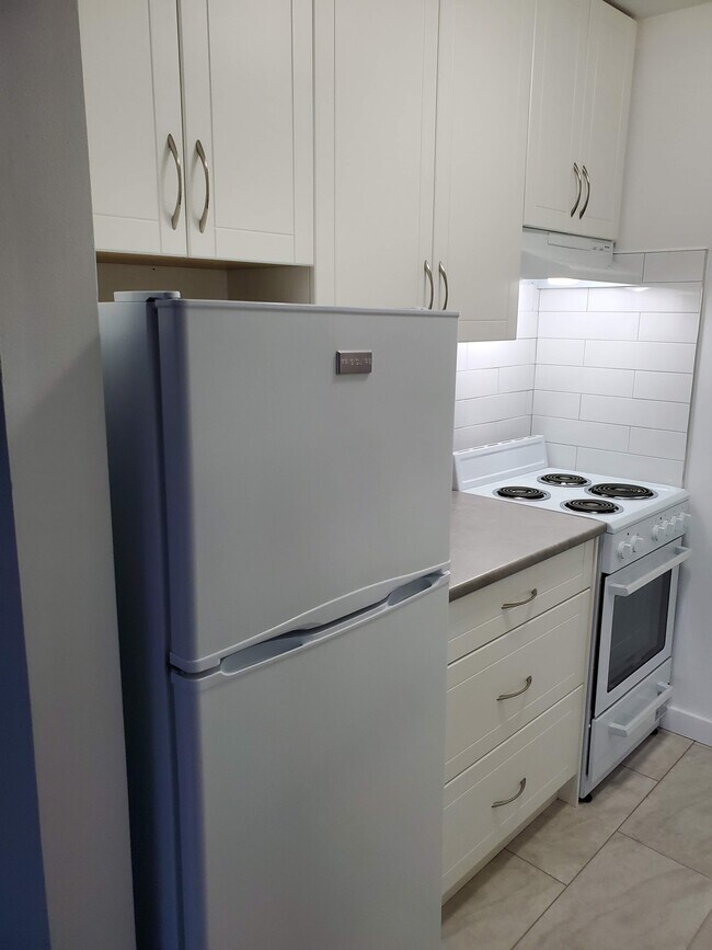 1033 4th Ave in New Westminster, BC - Building Photo - Building Photo
