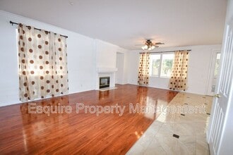 512 Bolsa Way in Oxnard, CA - Building Photo - Building Photo