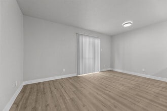 Winding Way Apartments in Dallas, TX - Foto de edificio - Building Photo