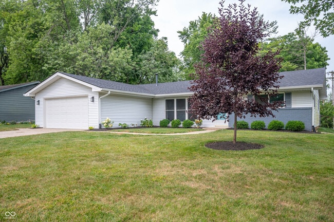 66 Sherman Dr in Carmel, IN - Building Photo - Building Photo