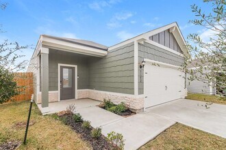 8102 Sunberry Shadow Dr in Houston, TX - Building Photo - Building Photo