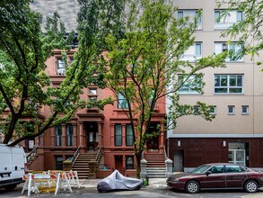 166 W 132nd St in New York, NY - Foto de edificio - Building Photo