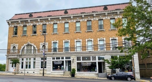 14 S Fourth St in Emmaus, PA - Building Photo - Building Photo