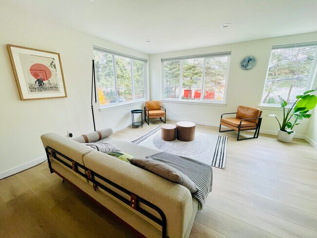 20313 14th Ave NE in Shoreline, WA - Building Photo - Building Photo