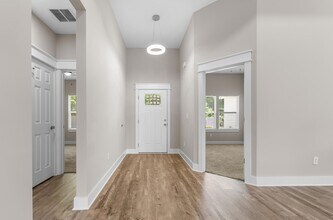 5 Romana Ln, Unit 104 in Mary Esther, FL - Building Photo - Building Photo