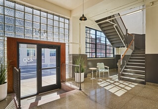 The Amsterdam Lofts in Detroit, MI - Foto de edificio - Building Photo