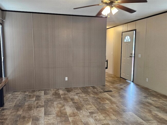 136 Navasota Dr in Bastrop, TX - Building Photo - Building Photo