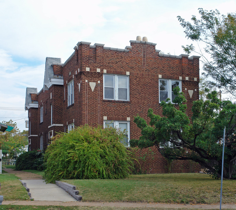 3883 Meramec St in St. Louis, MO - Foto de edificio