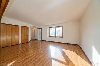 35 Evergreen Rd in Streamwood, IL - Building Photo - Building Photo