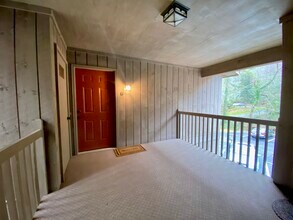 49 Lake Dr in Laurel Park, NC - Building Photo - Building Photo