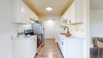 Pointe at Northridge in Salinas, CA - Building Photo