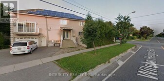 222 Combe Ave in Toronto, ON - Building Photo