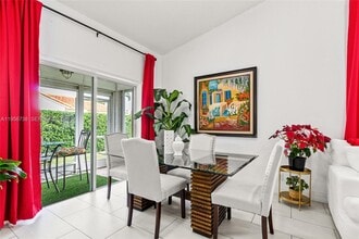 6207 Floral Lakes Dr in Delray Beach, FL - Building Photo - Building Photo