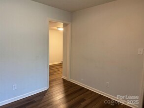 824 6th St NW in Hickory, NC - Building Photo - Building Photo
