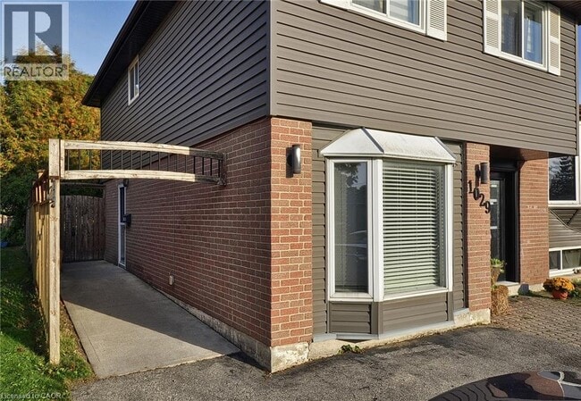property at 1029 Valentine Dr