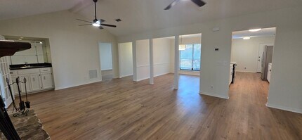 448 Tahitian Terrace in Jacksonville, FL - Building Photo - Building Photo