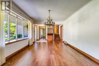 3083 Centennial Crescent in Kingsville, ON - Building Photo - Building Photo