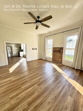 405 W Dr. Martin Luther King Jr. Way in Selma, NC - Building Photo - Building Photo