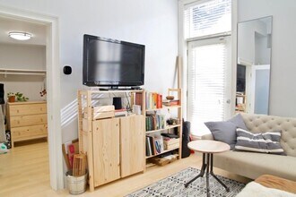 294 Columbus Ave, Unit 5 in Boston, MA - Foto de edificio - Building Photo