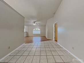 834 4th Ave N in Deltona, FL - Building Photo - Building Photo