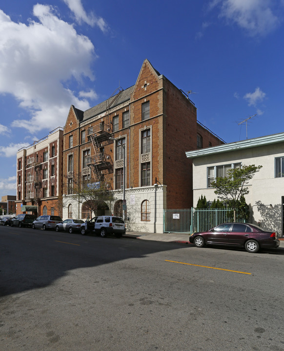 Astor Apartments in Los Angeles, CA - Building Photo