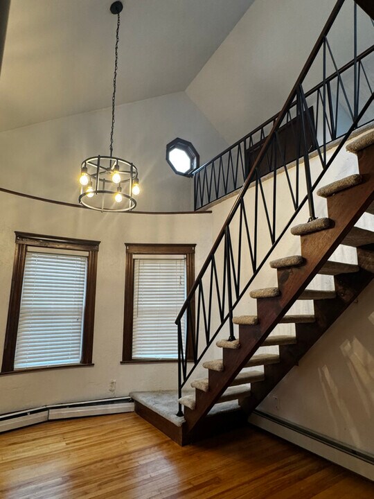 92 Stanton St in Worcester, MA - Building Photo