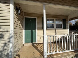 1417 N Greenwich Ave in Russellville, AR - Building Photo