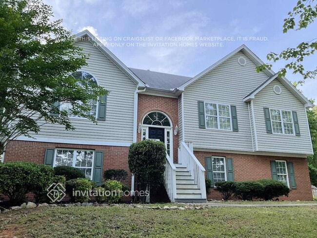 property at 301 Black Willow Ct