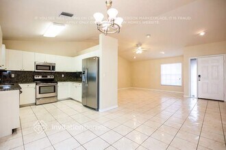 15562 Horseshoe Ln in Ft. Myers, FL - Building Photo - Building Photo