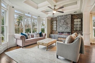 1930 Northside Dr NW in Atlanta, GA - Building Photo - Building Photo