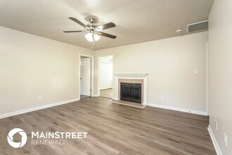 6000 Southcrest Dr in Clemmons, NC - Building Photo - Building Photo