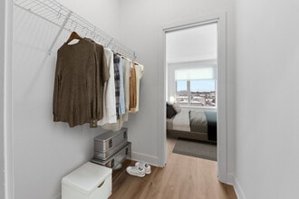 Evolution in Laval, QC - Building Photo - Building Photo
