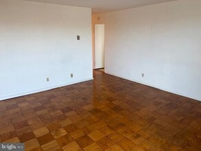 1425 4th St SW in Washington, DC - Building Photo - Building Photo