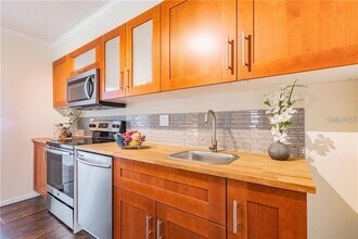 5418 11th Ave S in Gulfport, FL - Building Photo - Building Photo