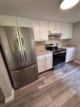 4640 Fairfield St in Metairie, LA - Foto de edificio - Building Photo