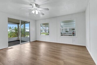 243 Tangerine Dr in Ft. Myers, FL - Building Photo - Building Photo