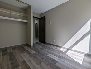 Prince George Connaught Apartments in Prince George, BC - Building Photo - Interior Photo