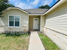 8127 Morning Grove in Converse, TX - Building Photo