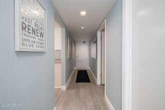 2545 S Atlantic Ave in Daytona Beach, FL - Foto de edificio - Building Photo