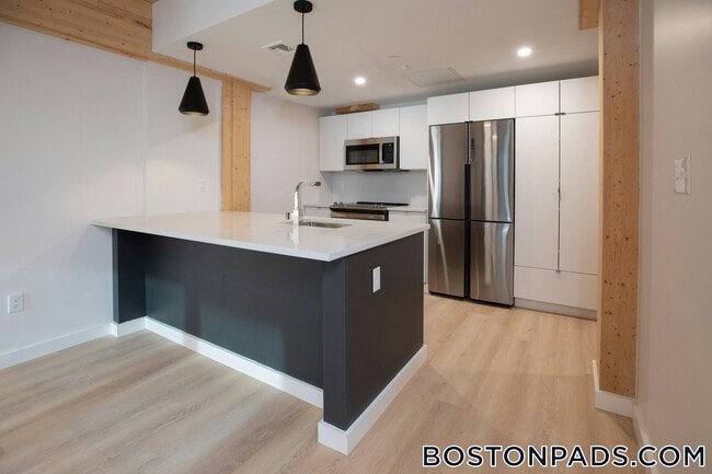 property at 11 E Lenox St