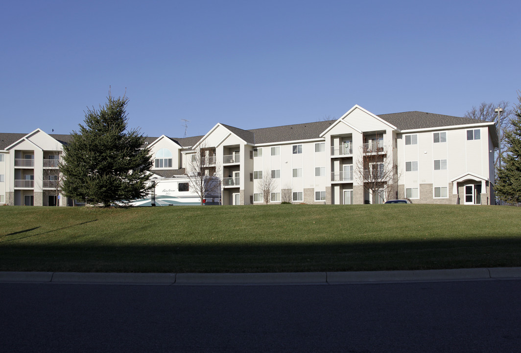 Savanna Apartments in St. Cloud, MN - Building Photo