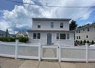 29 Devoe St in Dobbs Ferry, NY - Building Photo - Building Photo