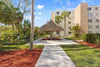 14250 SW 62nd St, Unit 301 in Miami, FL - Building Photo - Building Photo