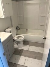 1014 Pennsylvania Dr in Pensacola, FL - Foto de edificio - Building Photo