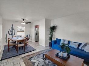 4130 N 47th St in Phoenix, AZ - Building Photo - Building Photo