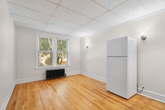 1440 W Howard St in Chicago, IL - Building Photo - Building Photo
